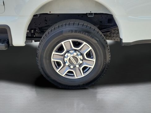Certified 2026 Ford F250 Lariat AWD/4WD image 32