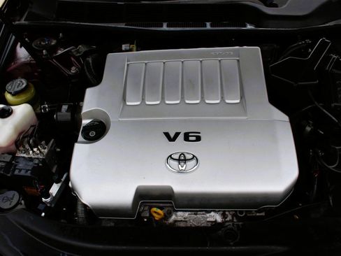 Used 2011 Toyota Avalon Limited FWD image 13