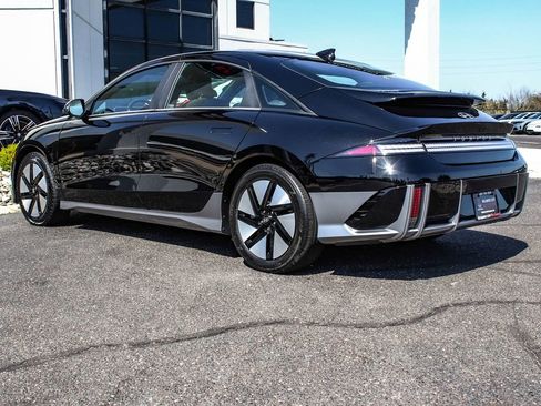 Used 2024 Hyundai Ioniq 6 SE AWD/4WD image 4