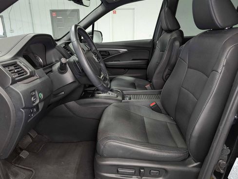 Certified 2023 Honda Passport EX-L image 4