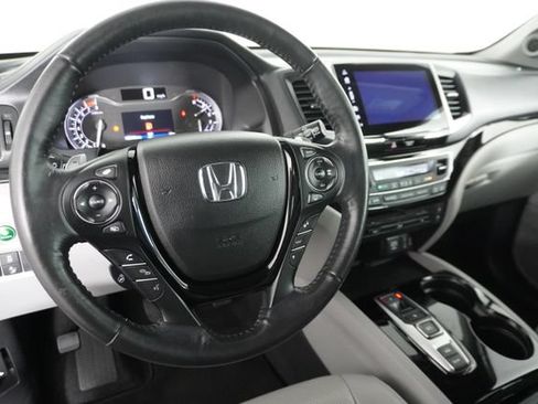 Used 2017 Honda Pilot Elite image 27