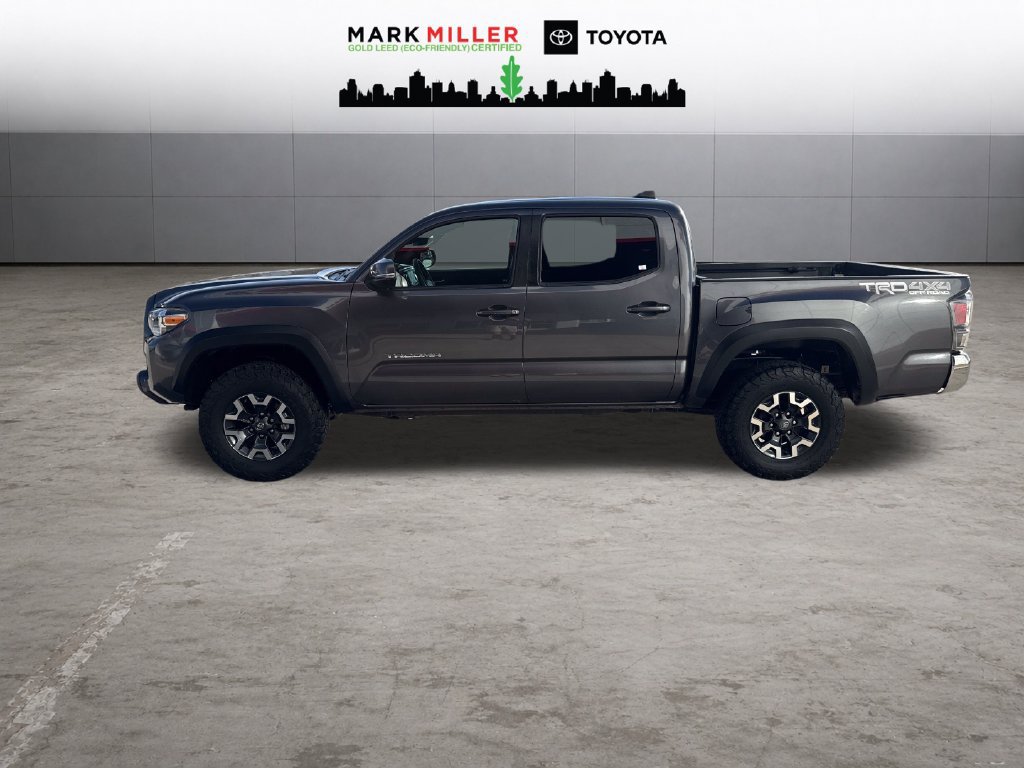Certified 2022 Toyota Tacoma TRD Off-Road AWD/4WD image 2