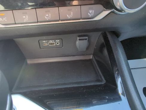 Used 2024 Nissan Altima 2.5 SV FWD image 30