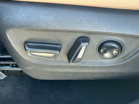 Used 2024 Toyota Grand Highlander AWD Hybrid image 30