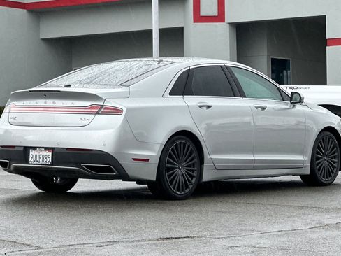 Used 2018 Lincoln MKZ Reserve image 2
