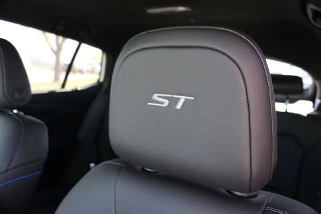 New 2026 Buick Envista Sport Touring w/ Convenience I Package FWD image 18