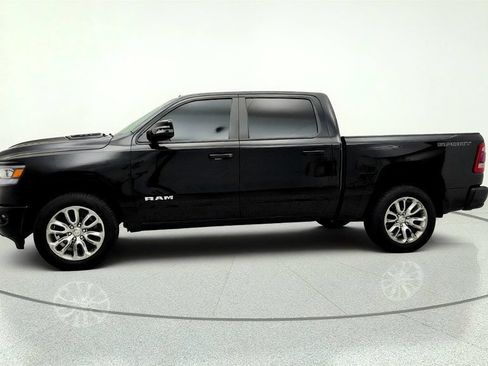 Used 2023 RAM 1500 Laramie AWD/4WD image 8