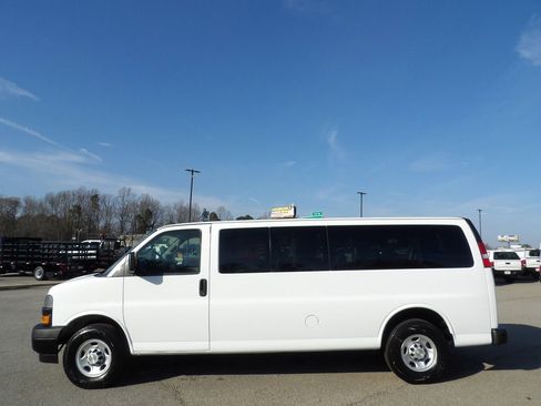 Used 2024 Chevrolet Express 3500 LS image 64