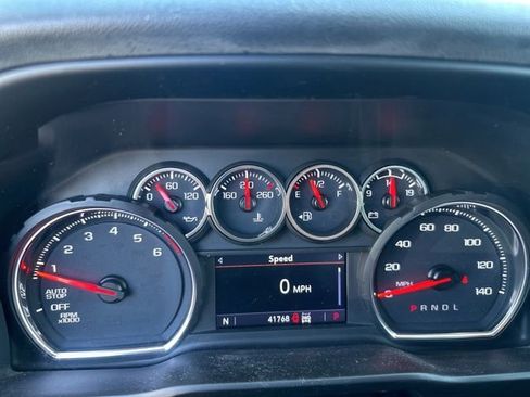 Used 2021 Chevrolet Silverado 1500 LT AWD/4WD image 12