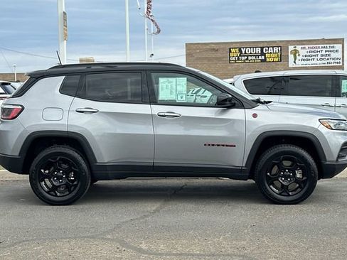 Certified 2023 Jeep Compass Trailhawk AWD/4WD image 2