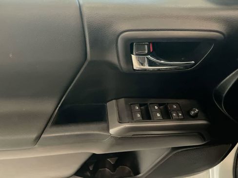 Certified 2021 Toyota Tacoma TRD Off-Road w/ Technology Package image 13