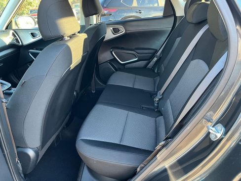 Used 2025 Kia Soul LX w/ LX Technology Package image 21