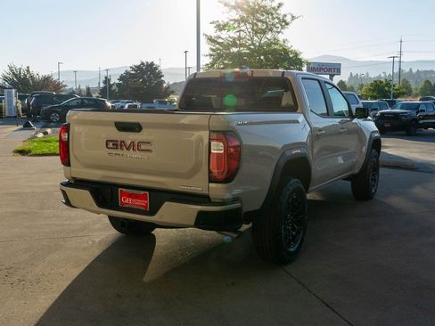 New 2026 GMC Canyon Elevation w/ Convenience Package image 7