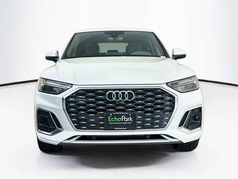 Used 2023 Audi Q5 2.0T Premium w/ Convenience Package AWD/4WD image 2