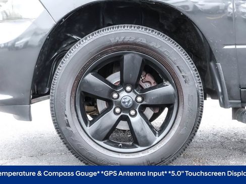 Used 2017 RAM 1500 Express w/ Black Ram 1500 Express Group AWD/4WD image 18