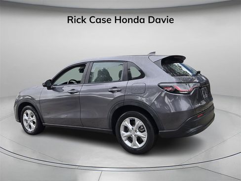 Certified 2024 Honda HR-V LX image 8