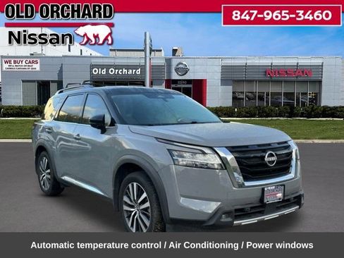 Used 2022 Nissan Pathfinder Platinum w/ Cargo Package AWD/4WD image 5