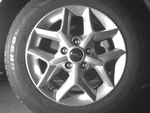 Used 2025 Kia Soul LX w/ LX Technology Package FWD image 13