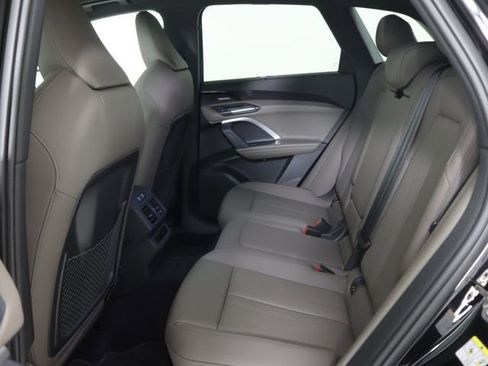 Certified 2025 Audi Q5 Premium w/ Premium Plus AWD/4WD image 15