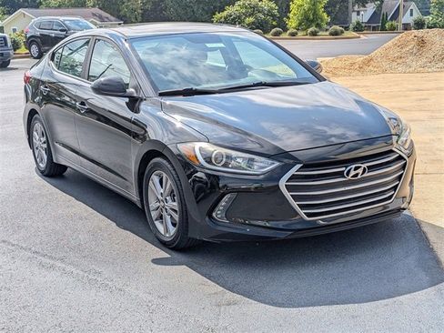 Used 2017 Hyundai Elantra Value Edition image 3