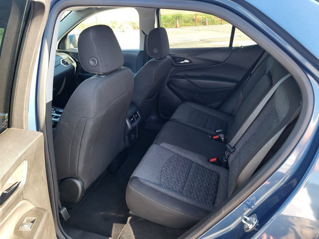 Used 2024 Chevrolet Equinox LT AWD/4WD image 13