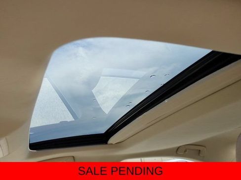 Used 2018 Lexus ES 350 w/ Luxury Package w/Wood Trim FWD image 18