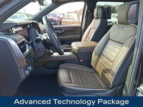 Used 2025 GMC Yukon Denali Ultimate AWD/4WD image 2