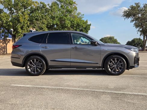 Used 2025 Acura MDX A-Spec AWD/4WD image 2
