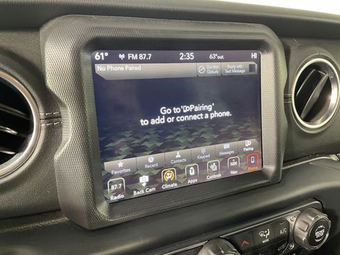 Used 2019 Jeep Wrangler Unlimited Sahara AWD/4WD image 7