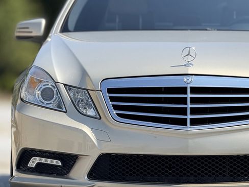 Used 2011 Mercedes-Benz E 350 Sedan image 13