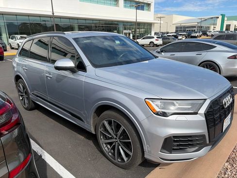 Used 2020 Audi Q7 3.0T Premium Plus w/ Premium Plus Package AWD/4WD image 2