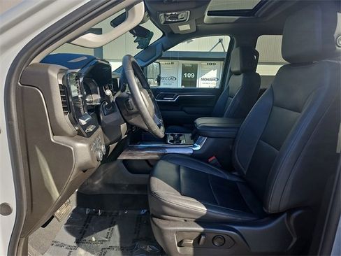 Used 2024 Chevrolet Silverado 2500 LTZ w/ LTZ Plus Package image 20