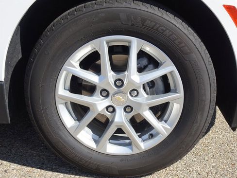 Certified 2022 Chevrolet Equinox LS w/ LS Convenience Package image 26