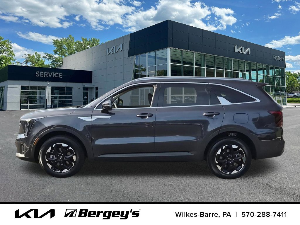 Certified 2026 Kia Sorento S w/ S Panoramic Sunroof Package AWD/4WD image 9