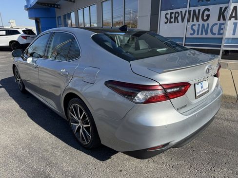 Used 2024 Toyota Camry XLE image 14