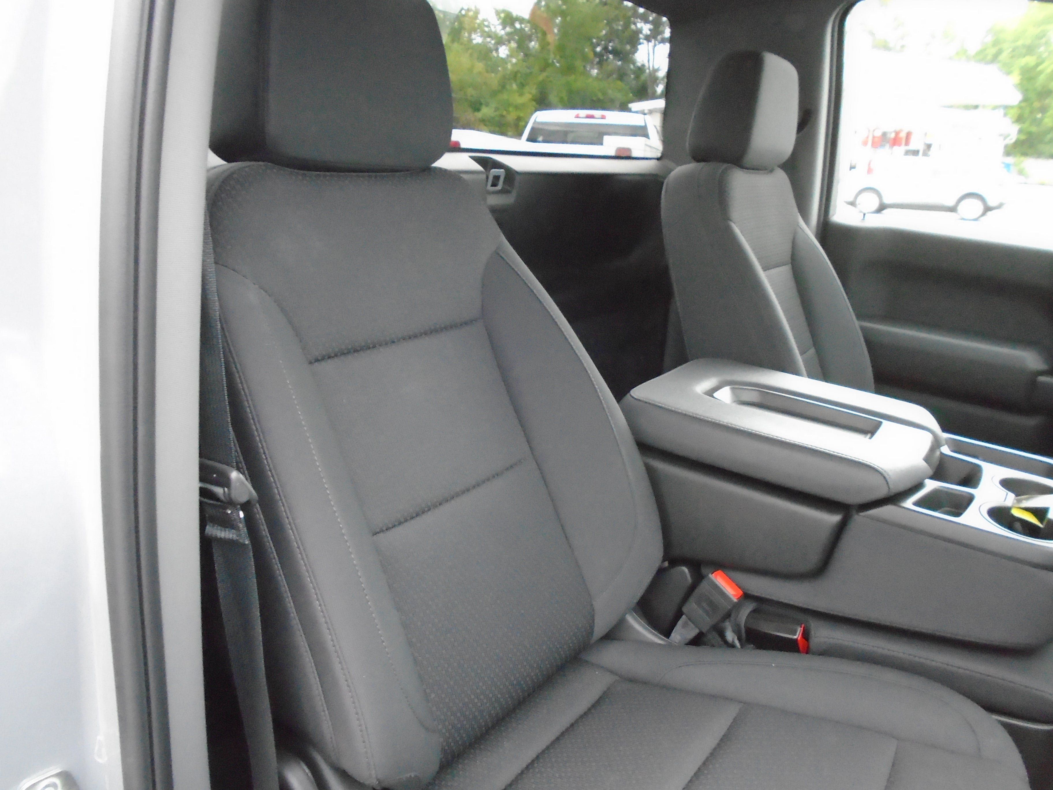Certified 2025 GMC Sierra 1500 Pro w/ Pro Value Package AWD/4WD image 38