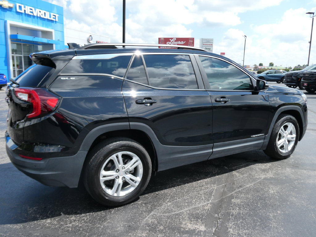 Certified 2024 GMC Terrain SLE w/ Driver Convenience Package FWD image 5