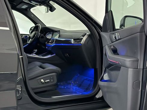 Used 2022 BMW X5 xDrive40i w/ Premium Package image 24