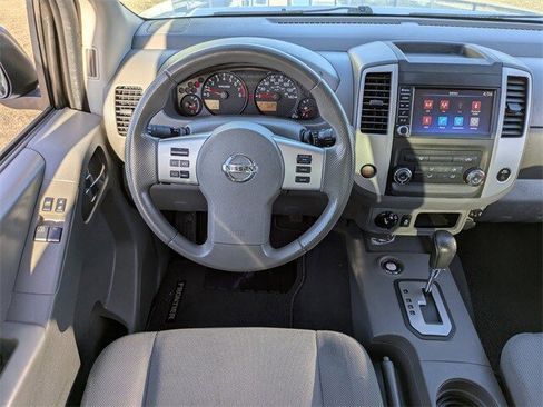 Used 2021 Nissan Frontier S image 17
