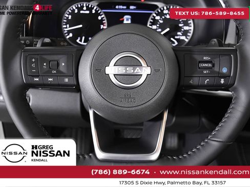 New 2024 Nissan Pathfinder SV w/ SV Premium Package image 11