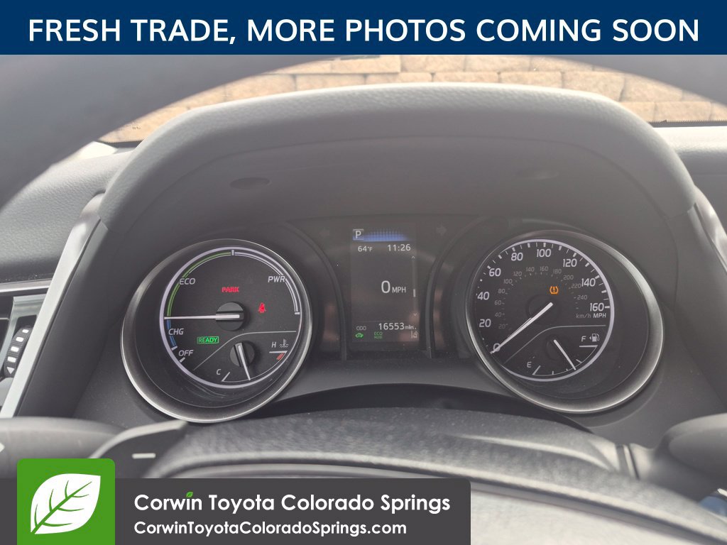 Used 2024 Toyota Camry SE FWD image 11