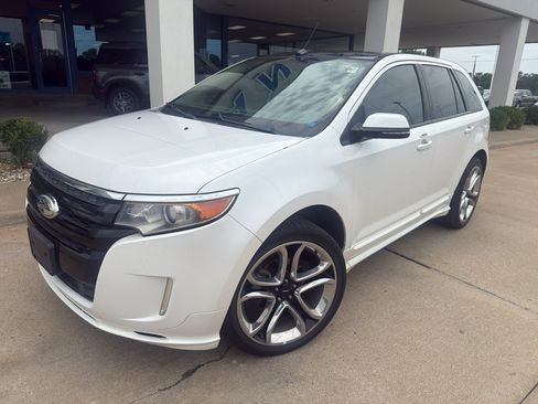 Used 2013 Ford Edge Sport w/ Driver Entry Pkg AWD/4WD image 4