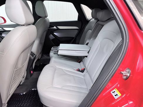 Used 2018 Audi Q3 2.0T Premium FWD image 29