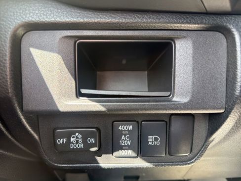 Used 2019 Toyota Tacoma TRD Sport w/ Technology Package AWD/4WD image 23
