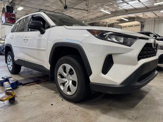 Used 2020 Toyota RAV4 LE w/ All Weather Liner Package AWD/4WD video 1