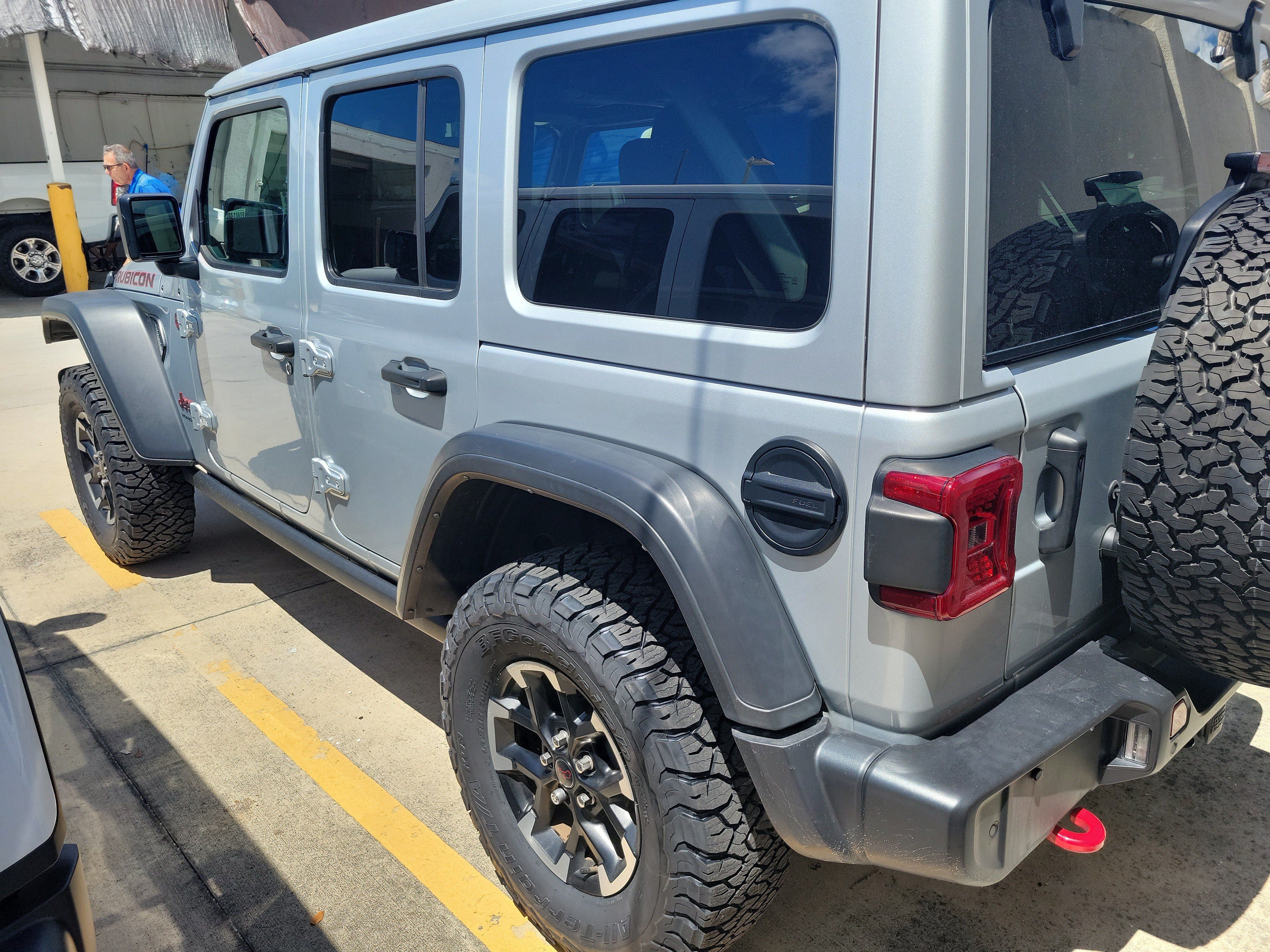 Used 2024 Jeep Wrangler Unlimited Rubicon w/ Technology Group AWD/4WD image 6