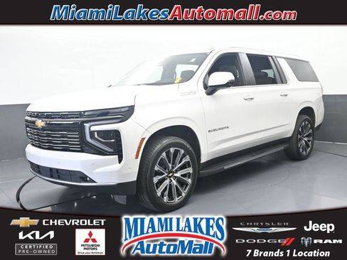 Used 2025 Chevrolet Suburban High Country w/ Sun And Tow Package RWD image 1
