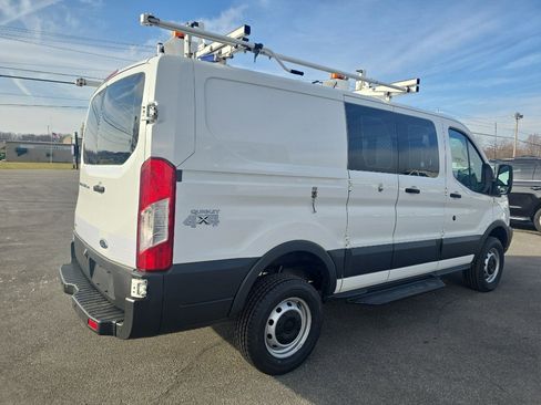 Used 2017 Ford Transit 250 130 Low Roof image 6