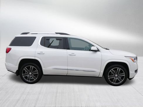 Used 2018 GMC Acadia Denali w/ Technology Package image 8