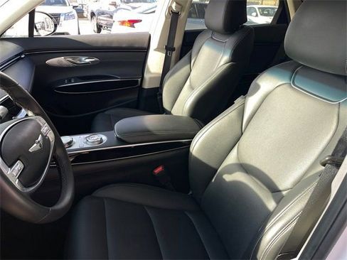 Used 2025 Genesis GV70 2.5T image 10